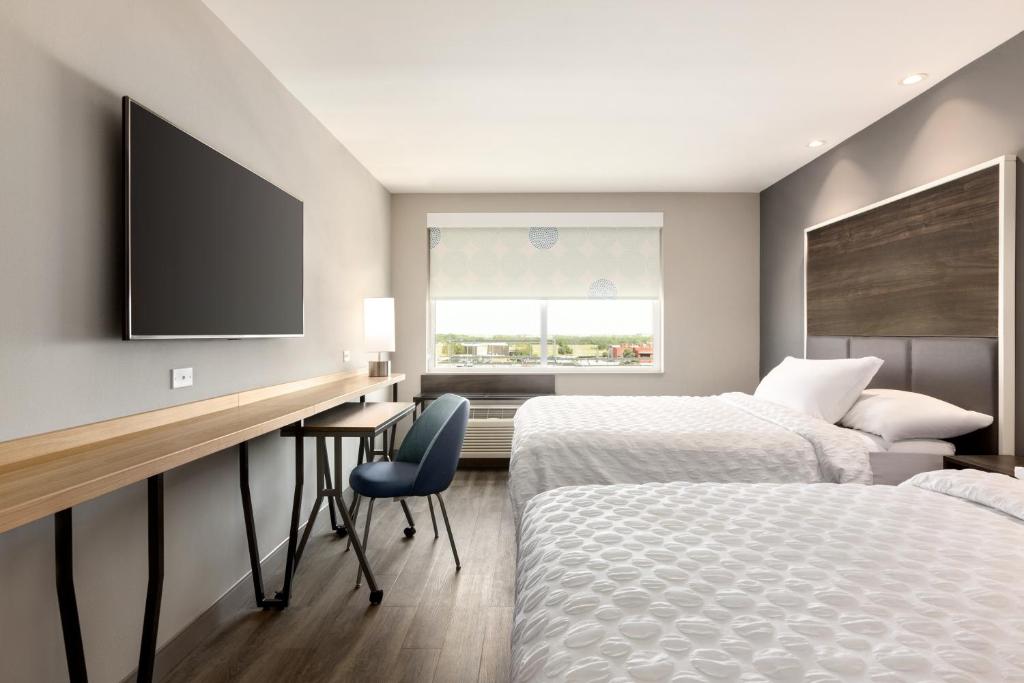 Room image 4